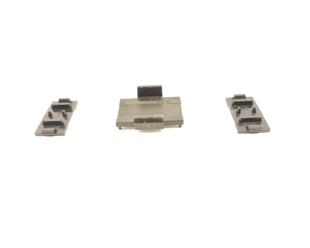 Set 2 piastrine blocca bronzine + 1 piastrina blocca motore per motrice Ale 840 Set 2 piastrine blocca bronzine + 1 piastrina blocca motore per motrice Ale 840