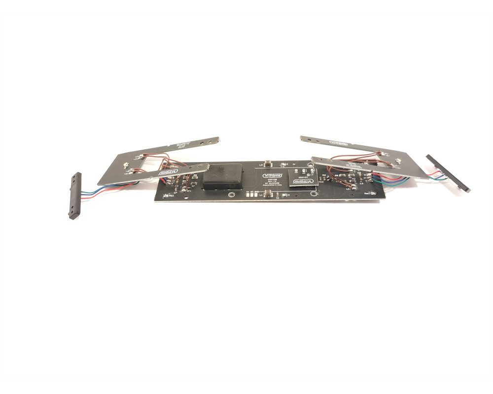 Scheda madre con PCB fari