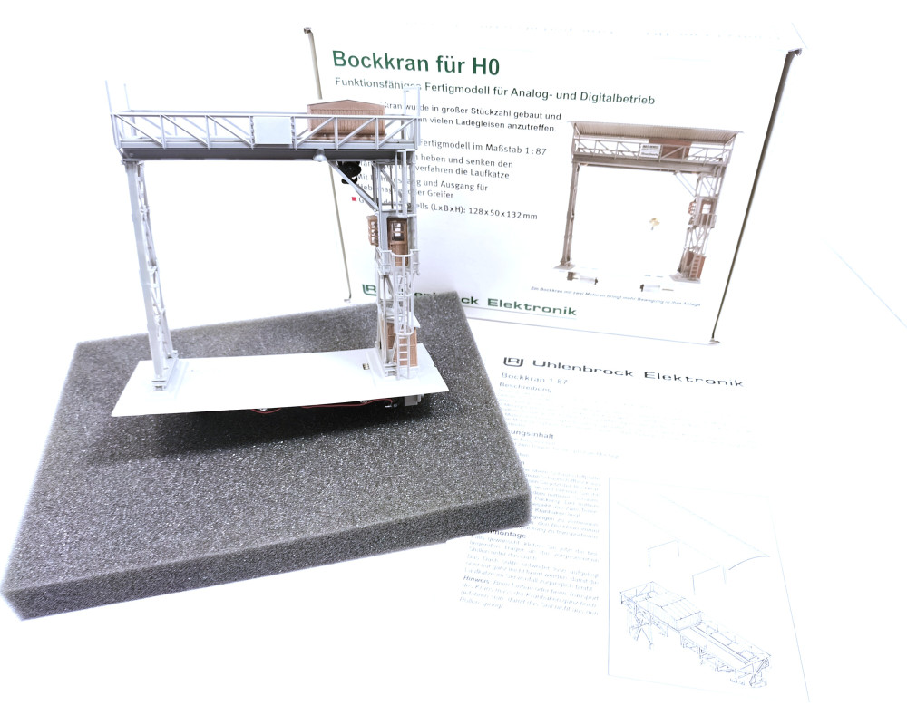 Gantry crane for warehouses HO scale Gantry crane for warehouses HO scale
