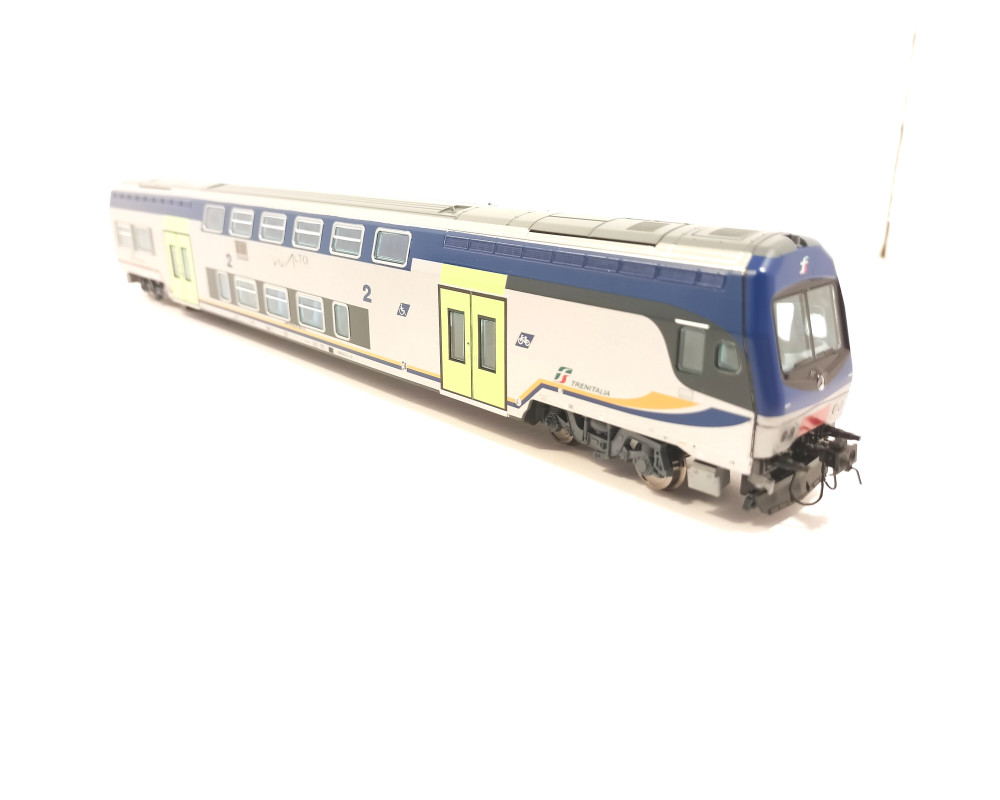 Used Vivalto semi-pilot carriage in DTR livery