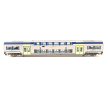 Carrozza Vivalto usata di 2° classe con illuminazione interna