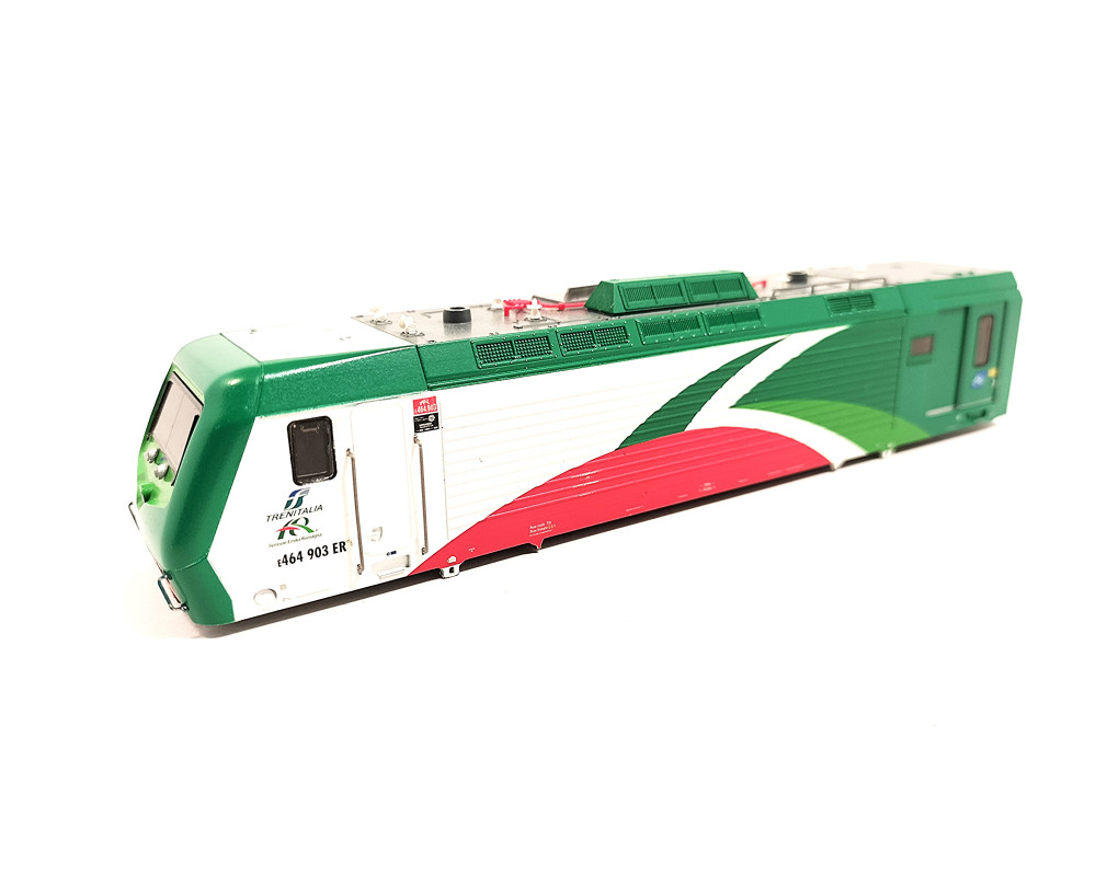 Carrozzeria semi assemblata E 464.903 nella livrea FER