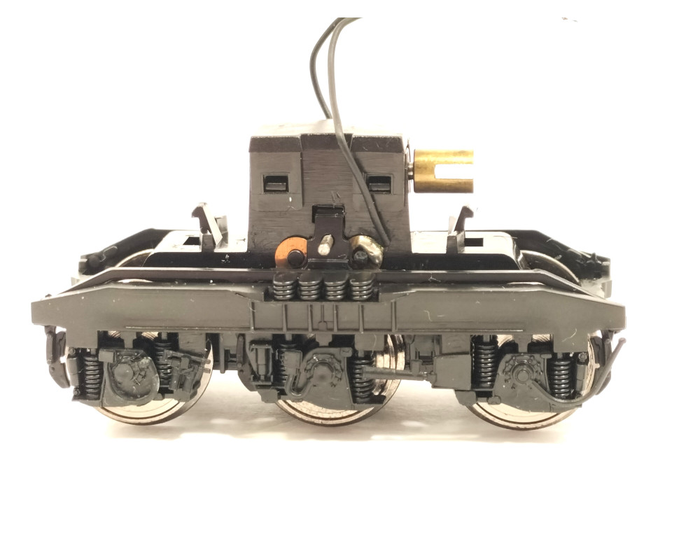 Bogie assembly consisting of gear box, worm gear, bushing cover, axles, and bogie sides for Renfe class 250