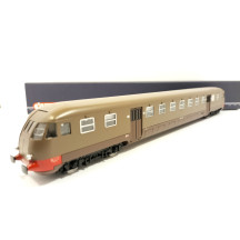 Rimorchiata Le 840.045 con finestrini Klein