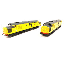 Art.VT2031 Set of two Network Rail Class 37 six-axle diesel locomotives, both powered.