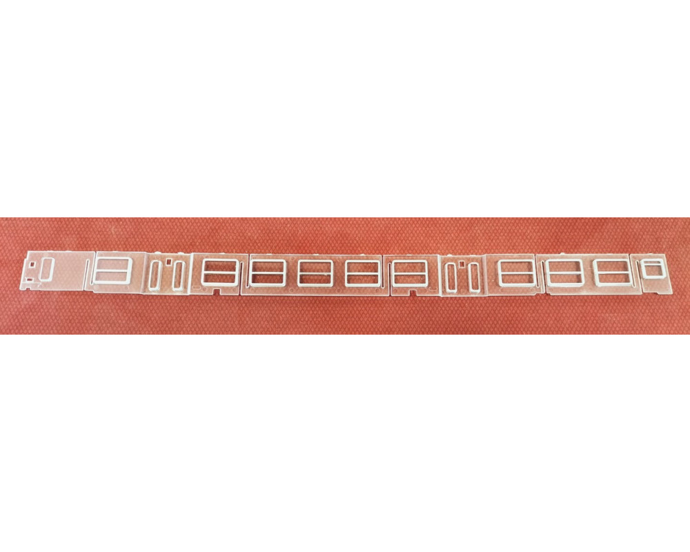 Art. PO1106 Right side window for Mazinga semi-pilot in original livery